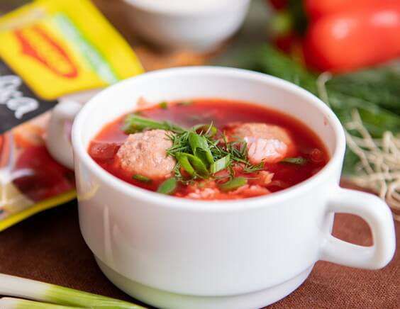 Борщ с говядиной и болгарским перцем